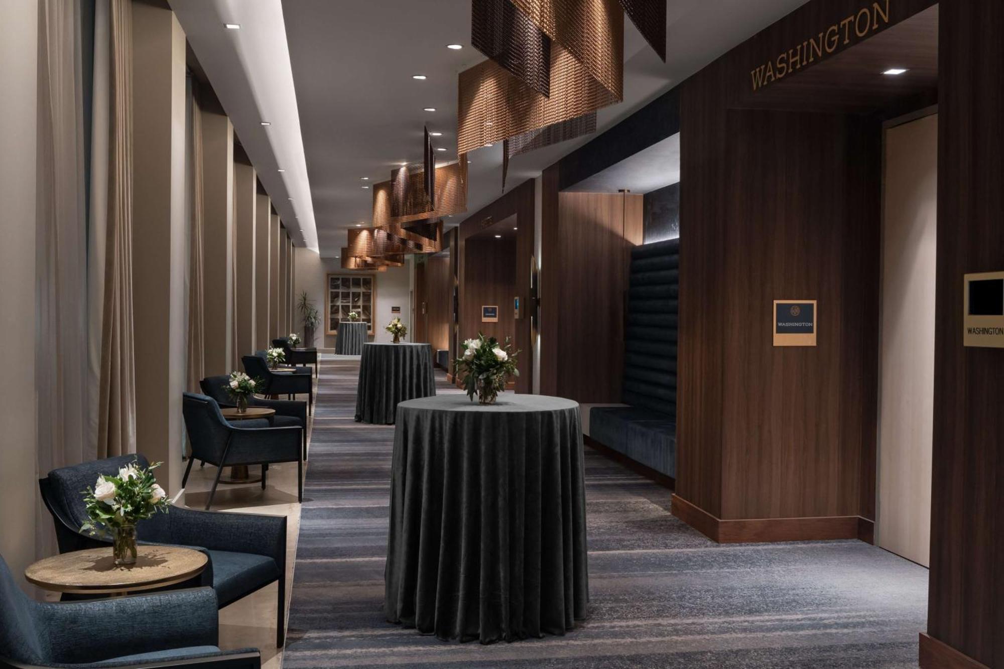 Hotel West & Main Conshohocken, Tapestry Collection Hilton Exteriör bild